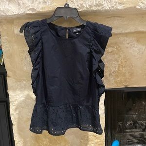 Black size small Who What Wear ruffle sleeve